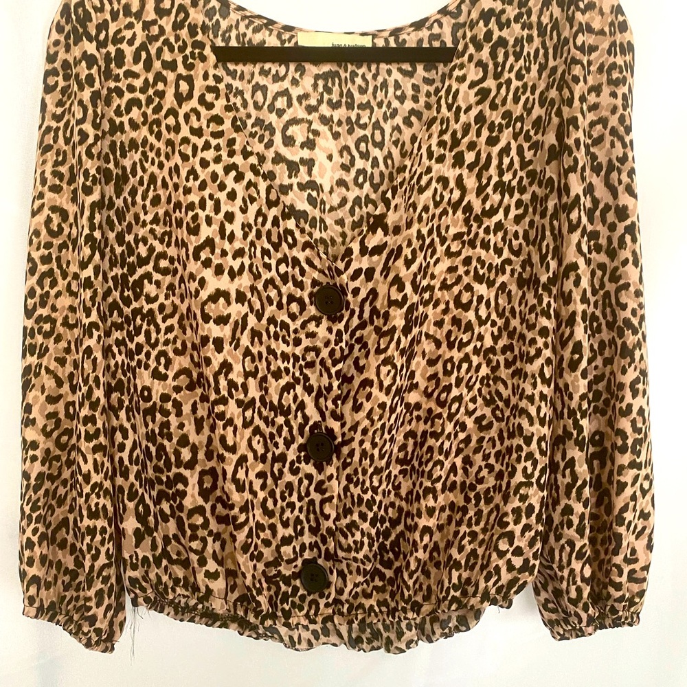 Cheetah top size M